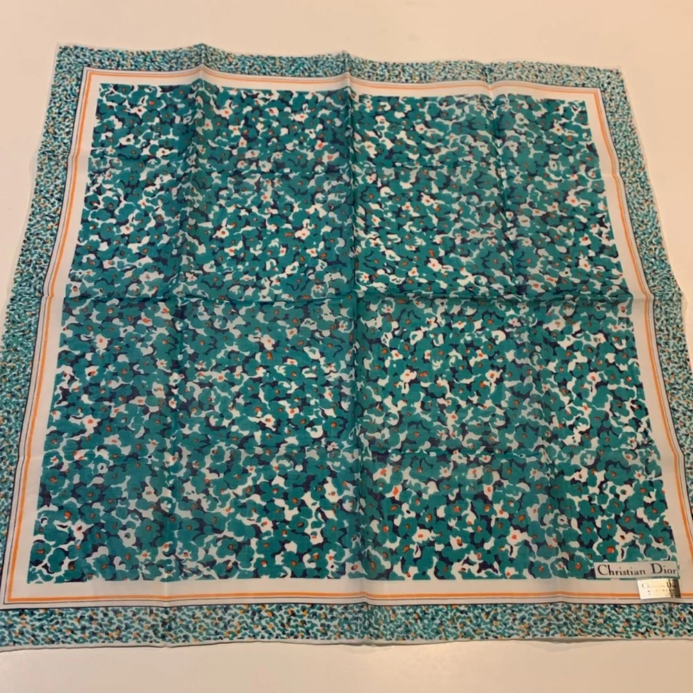 Christian Dior Scarf ladies colors to me 17 by 17